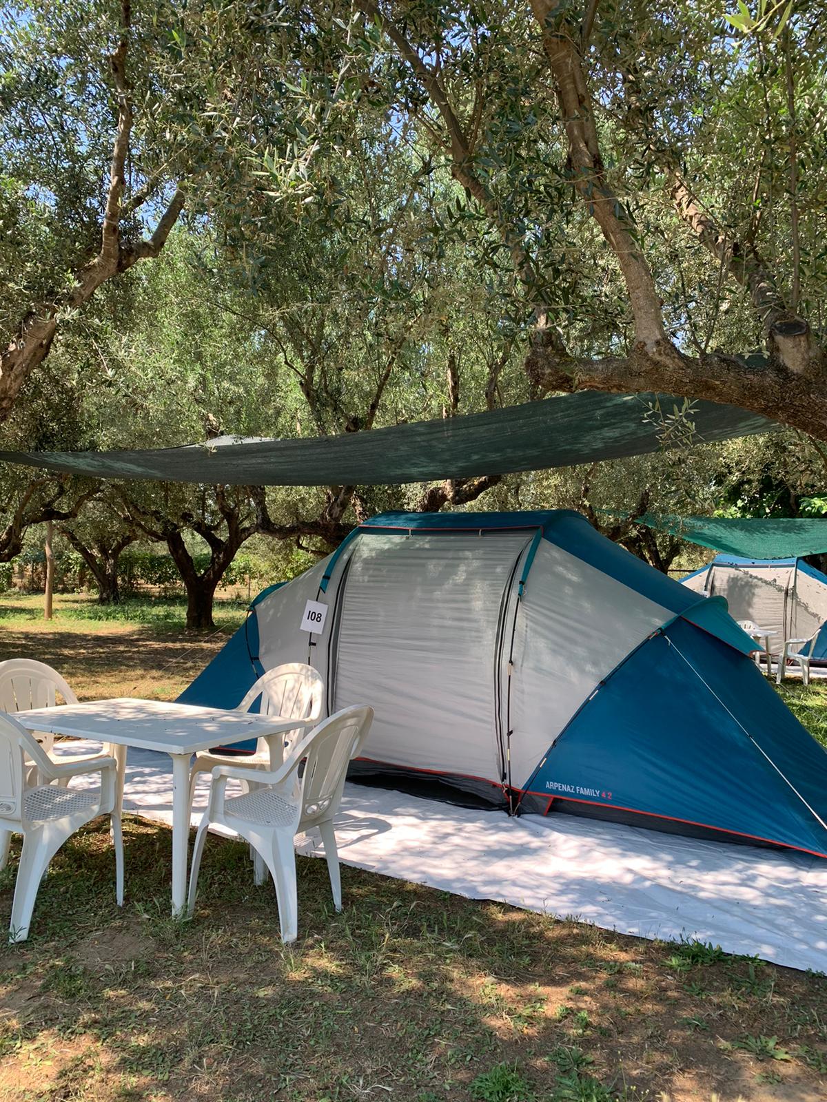 igloo-tents-camping-gythion-bay